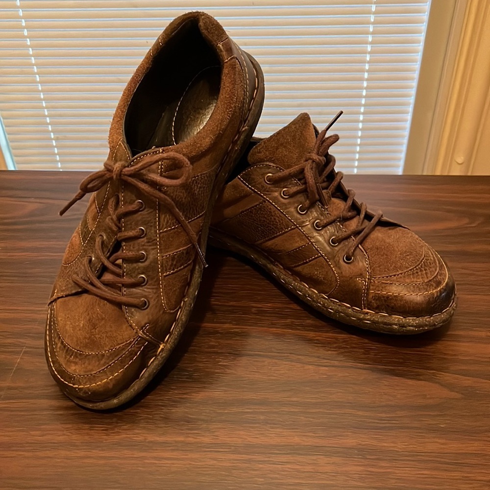 Women’s Borne Leather Lace up shoes